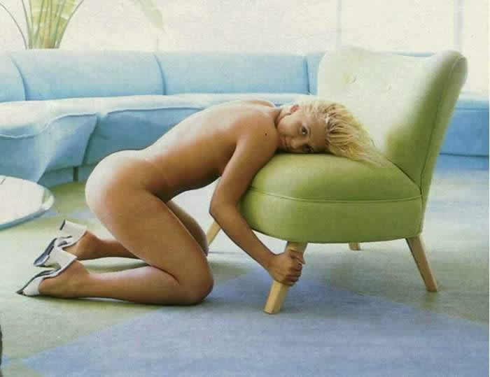 258 Revista Playboy  1996 10 Carla Perez 07
