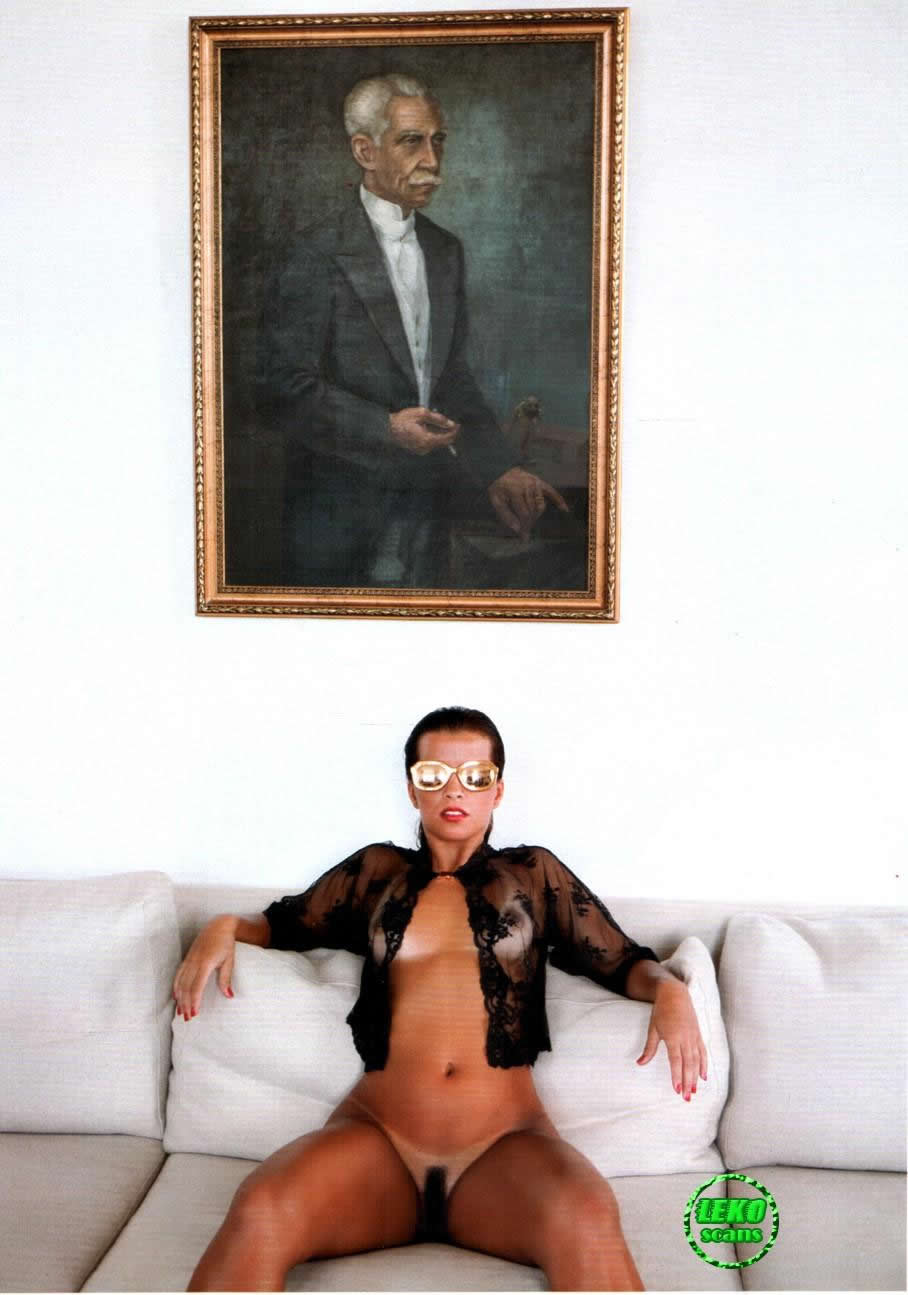 Revista Playboy  2010 02 Renata Santos15