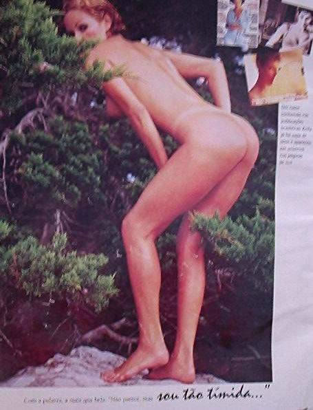 065 Revista Playboy  1996 07 Kelly Christie04