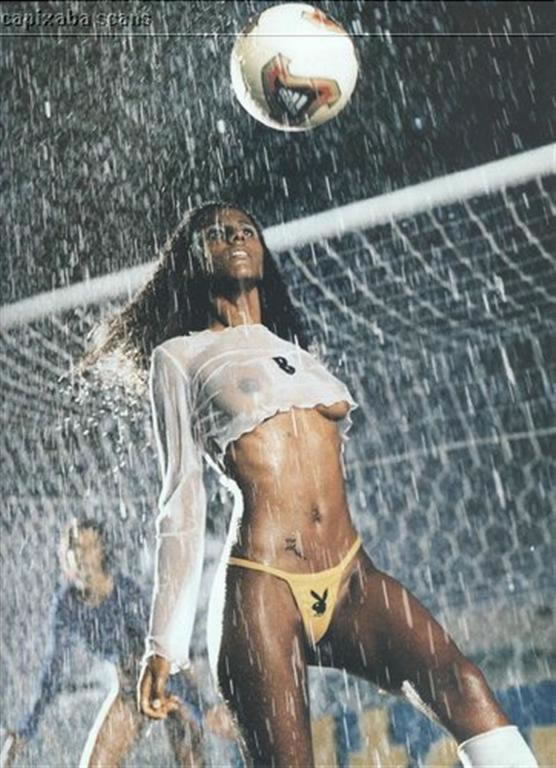073 Revista Playboy  2006 06 Especial Mundial SZiDmD2