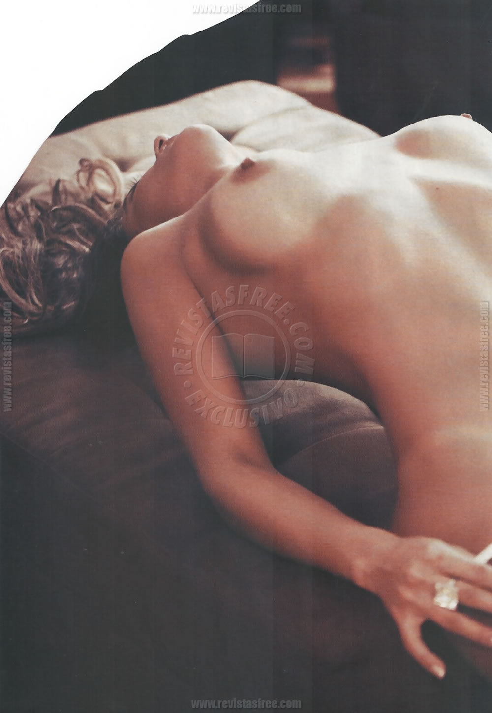 090 Revista Playboy  2012 05 Especial Os Bumbuns mais Desejadosa049