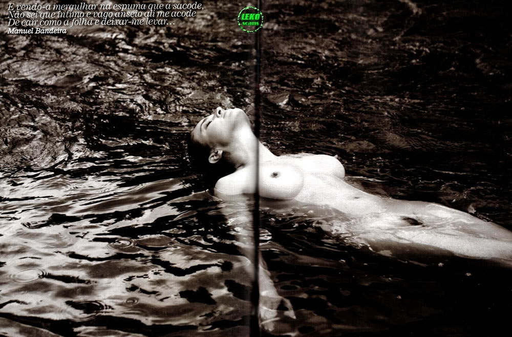 Revista Playboy  2010 12 Leticia Birkheuer03