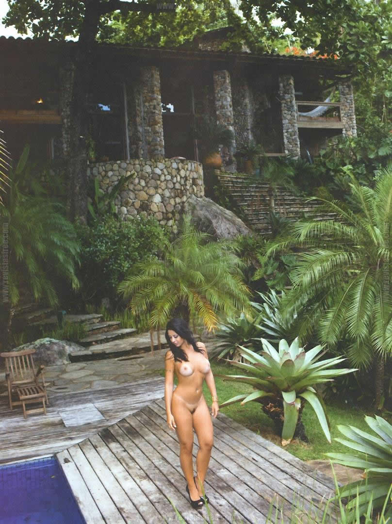 352 Revista Playboy  2012 09 Especial Karine CamargoPBBRSE 32