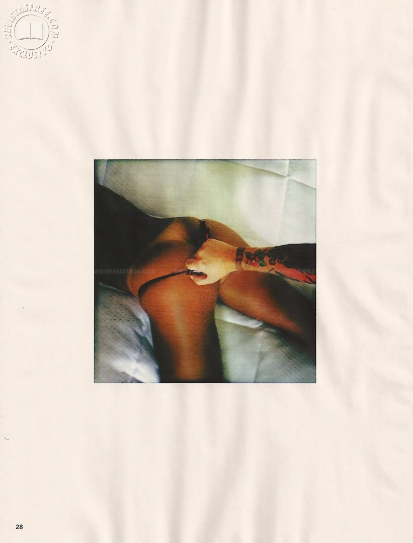 359 Revista Playboy  2011 04 Especial Ariadna BBB 11025