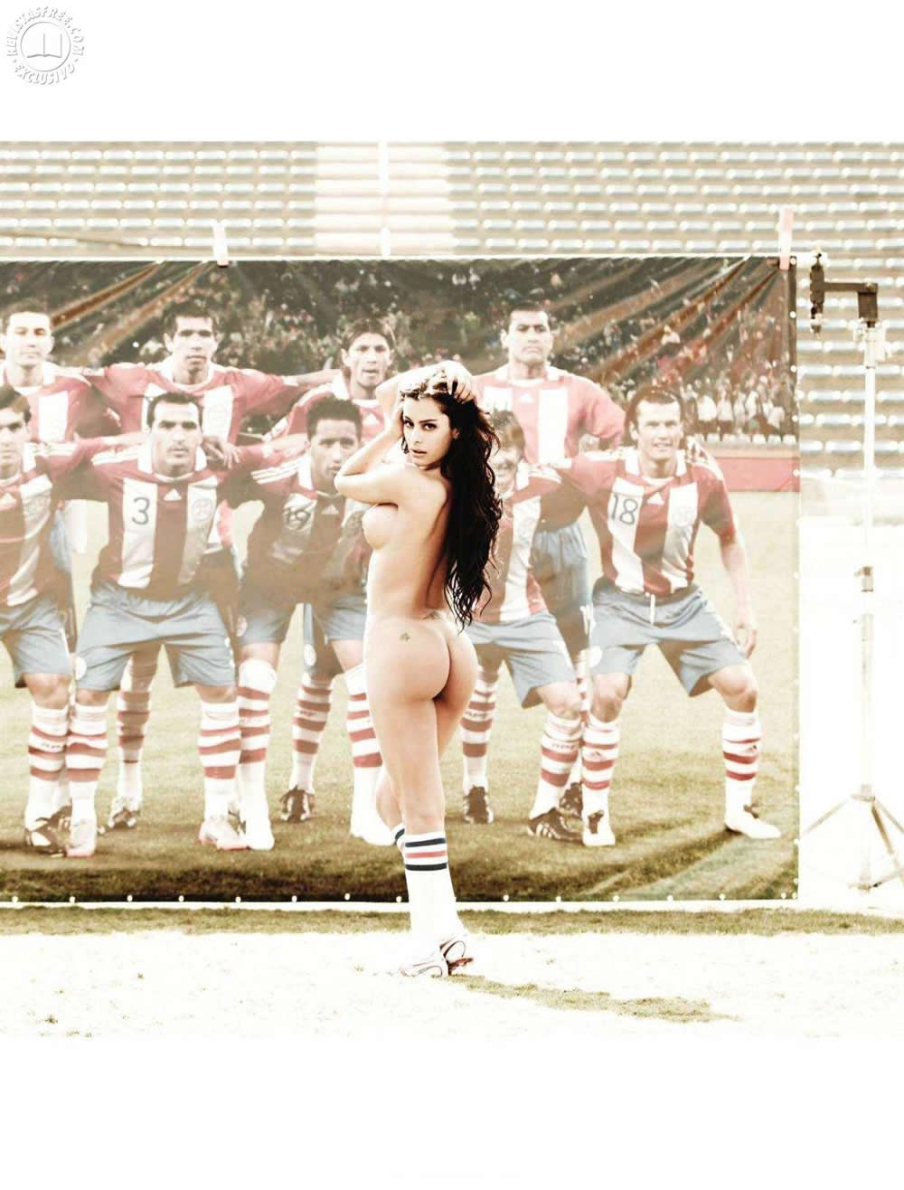 152 Revista Playboy  2010 09 Larissa Riquelme 39
