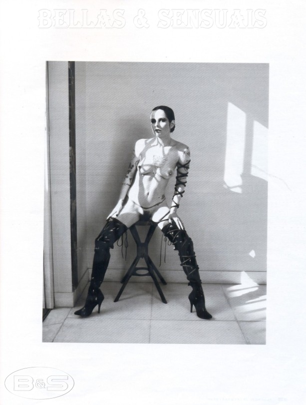 714 Revista Playboy  2009 11 Fernanda Young009