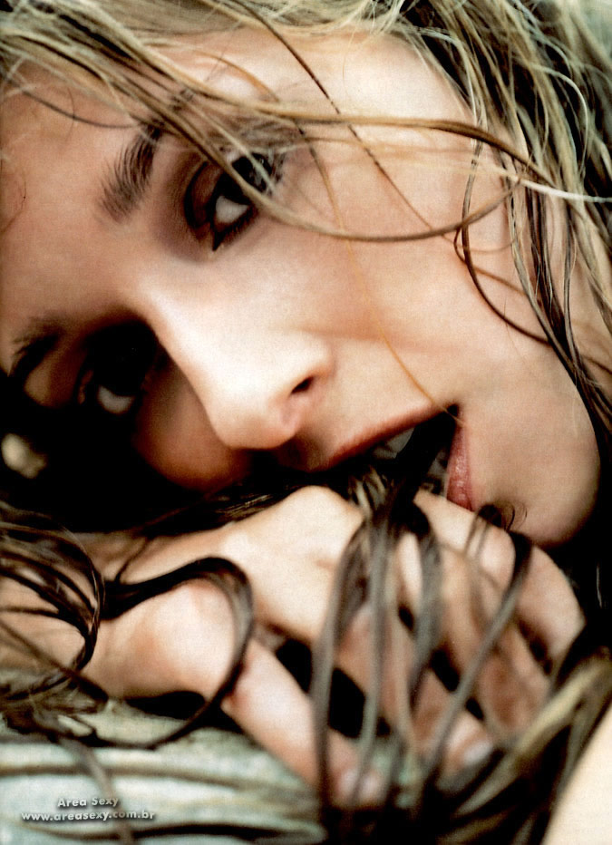 Revista Playboy  2003 12 Luciana Vendramini 05