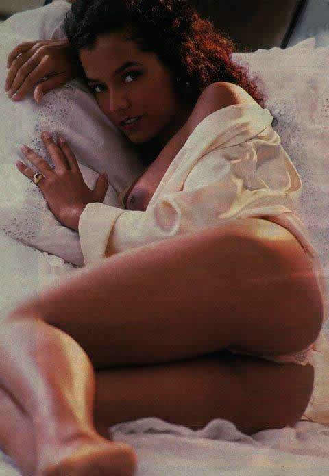 Revista Playboy  1993 05 Monica Carvalho09
