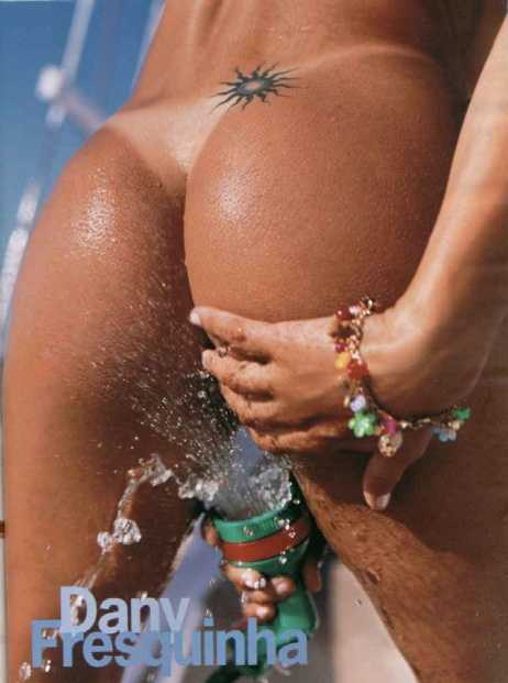 Revista Playboy  2001 03 Dany Bananinha 19